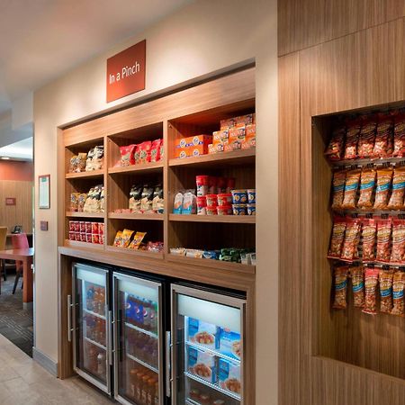 Towneplace Suites By Marriott Ottawa Kanata מראה חיצוני תמונה