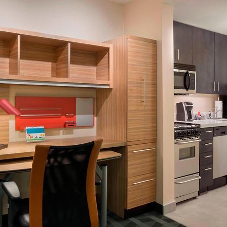 Towneplace Suites By Marriott Ottawa Kanata מראה חיצוני תמונה