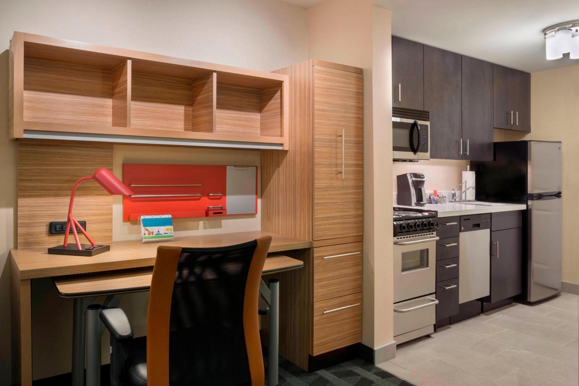Towneplace Suites By Marriott Ottawa Kanata מראה חיצוני תמונה