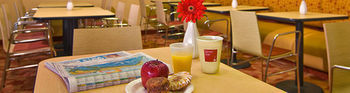 Towneplace Suites By Marriott Ottawa Kanata מראה חיצוני תמונה