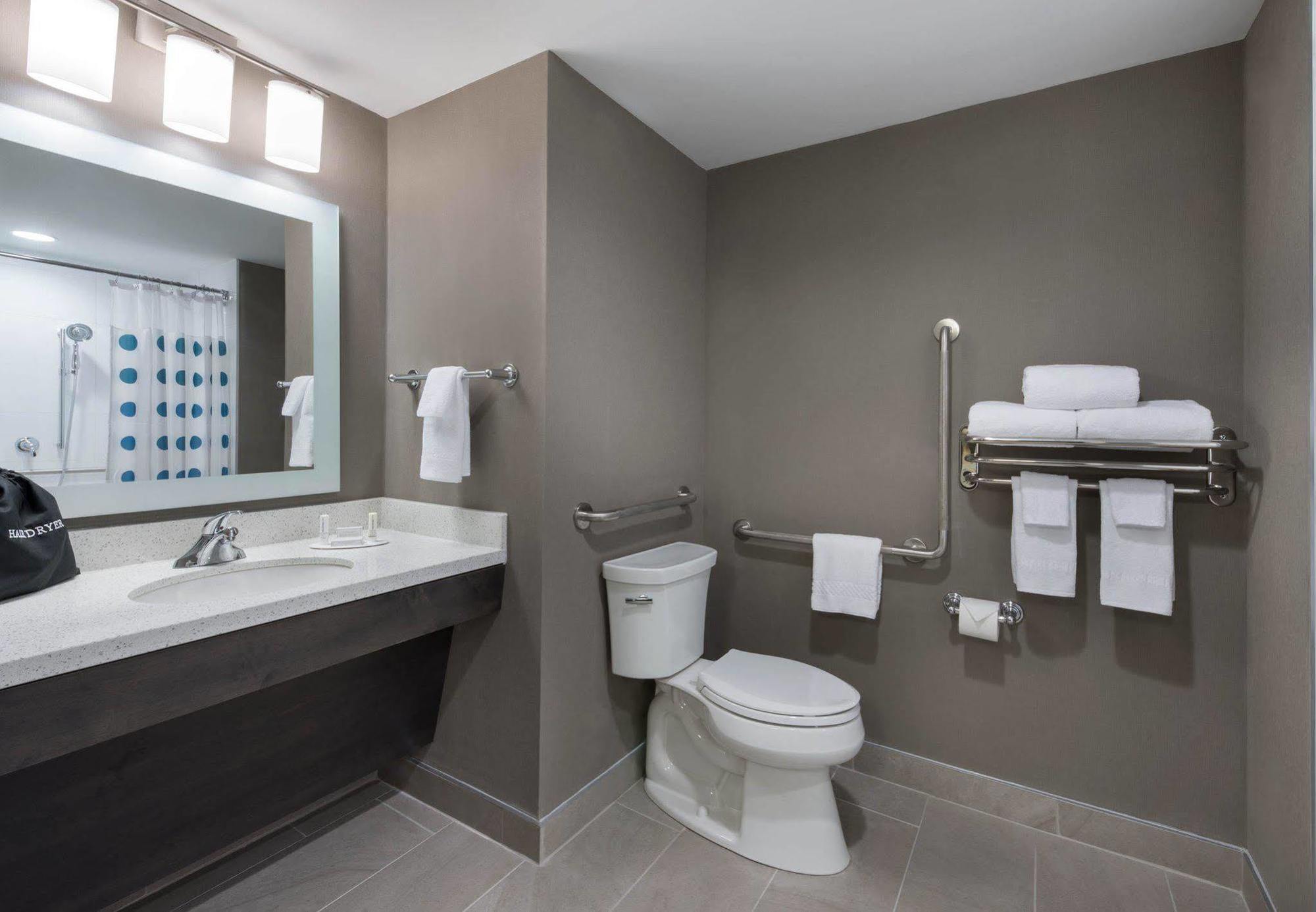 Towneplace Suites By Marriott Ottawa Kanata מראה חיצוני תמונה
